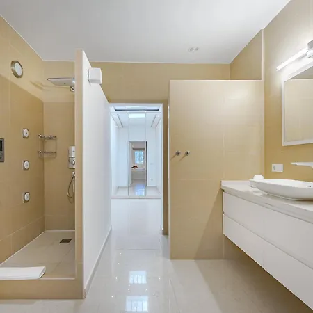 Palmera Sky Terrace شقة طوستا ديل سيلونثيو